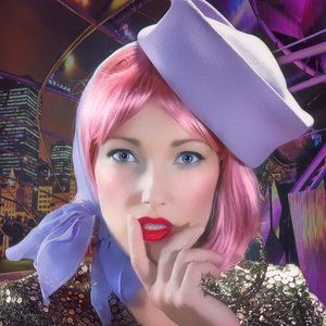 Meet your Posher, Caitlin